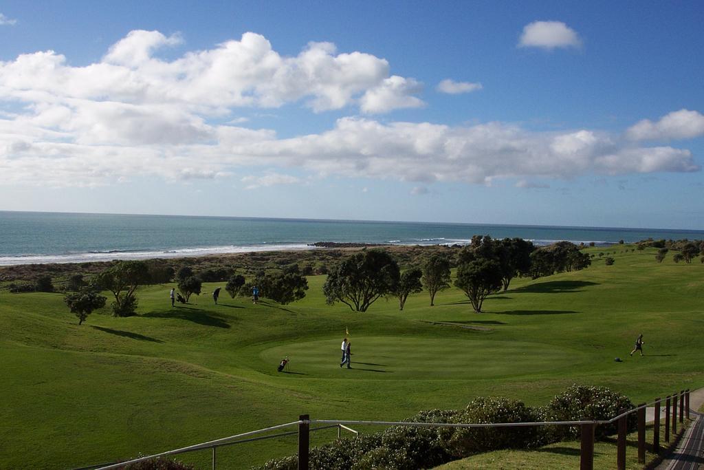 Fitzroy Beach Holiday Park New Plymouth Exterior foto